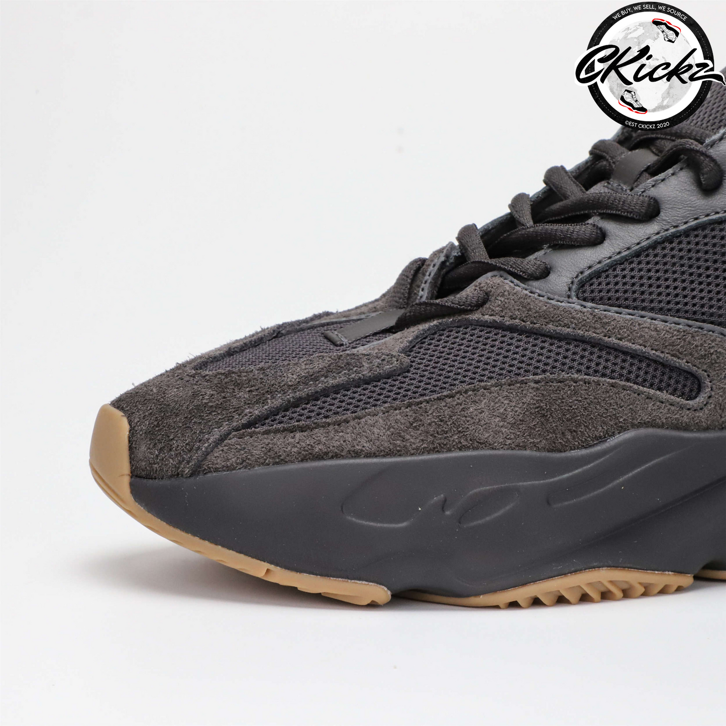 Yzy 700 Utility Black