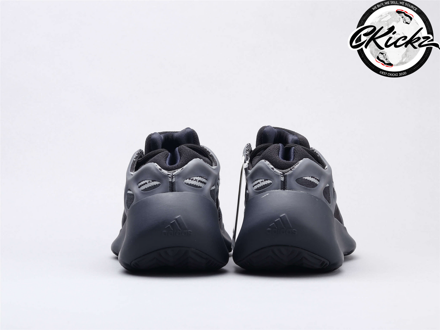 Yzy 700 V3 Alvah