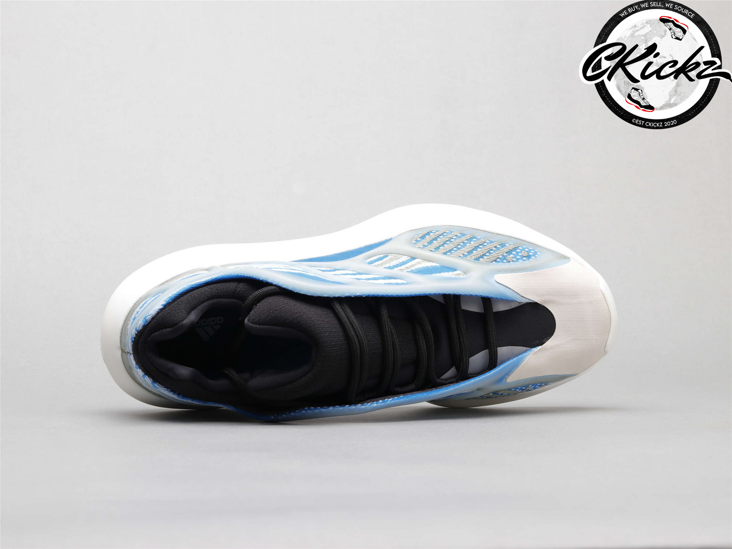 Yzy 700 V3 Arzareth