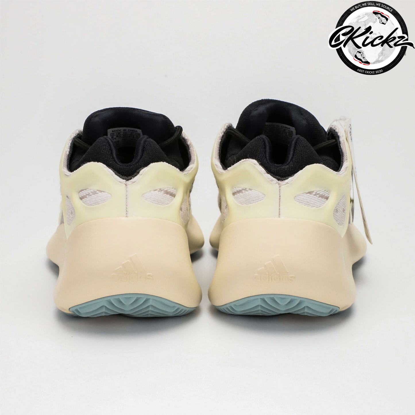 Yzy 700 V3 Azael