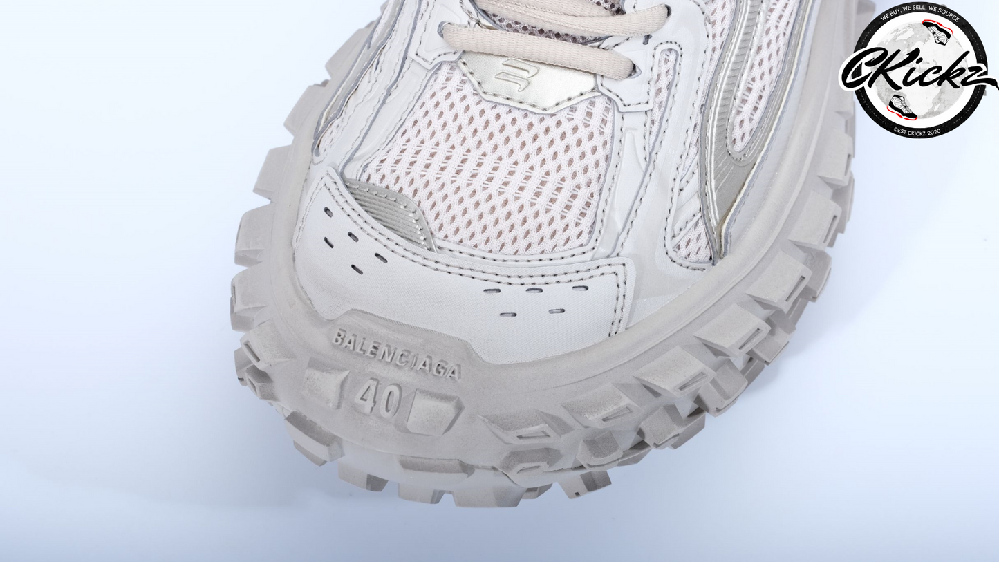 Balenci Defender Beige
