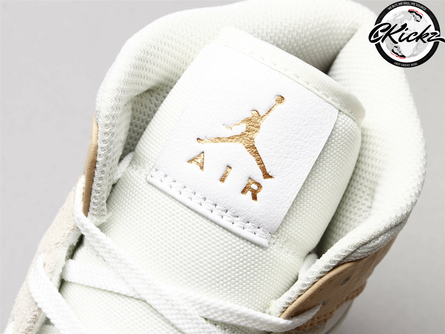 Retro Mid Milan Trainers