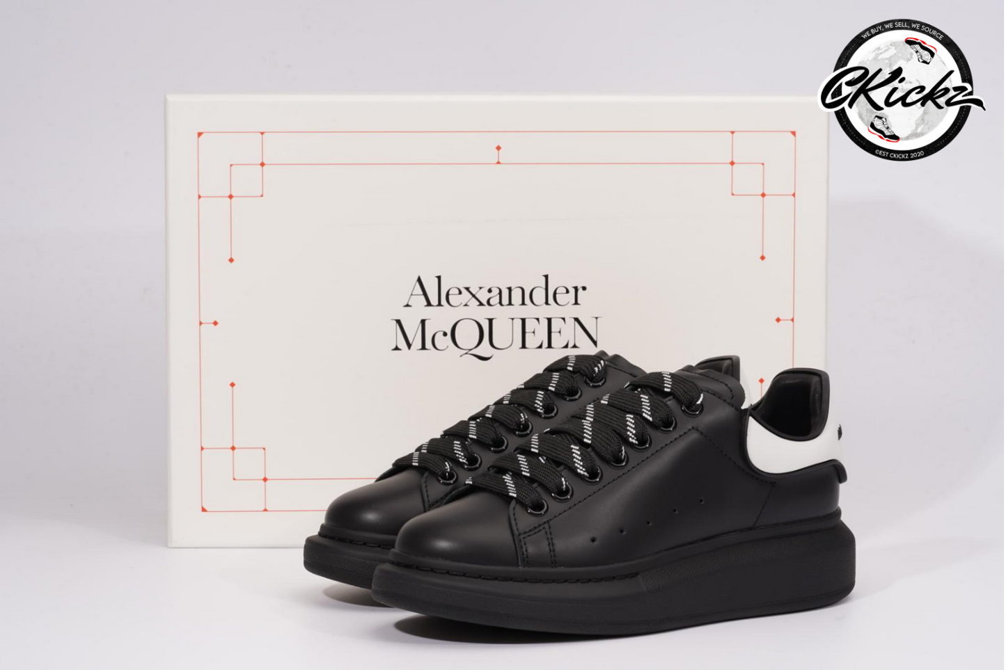 Oversized Black White Shoe