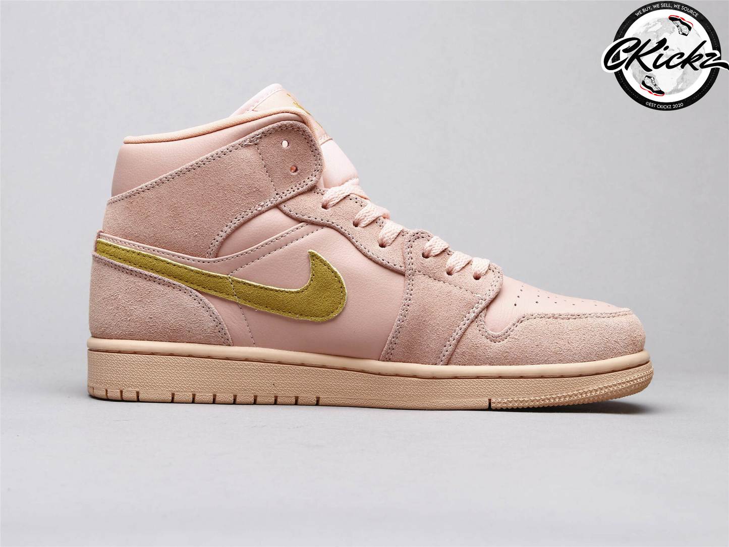 Retro Mid Coral Gold Trainers