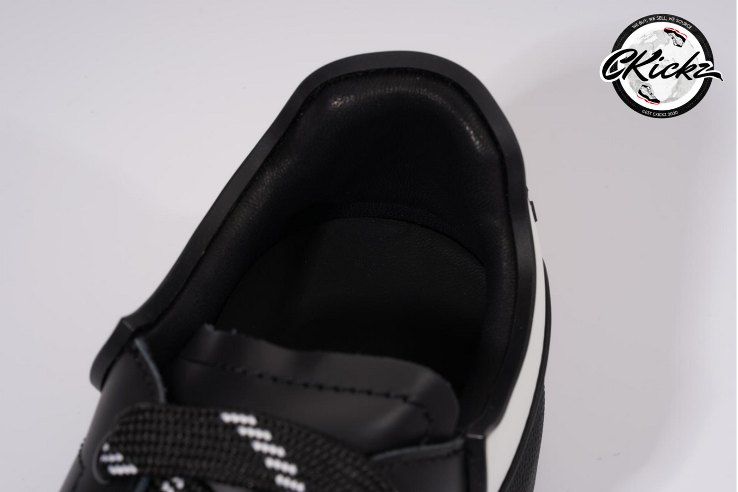 Oversized Black White Shoe