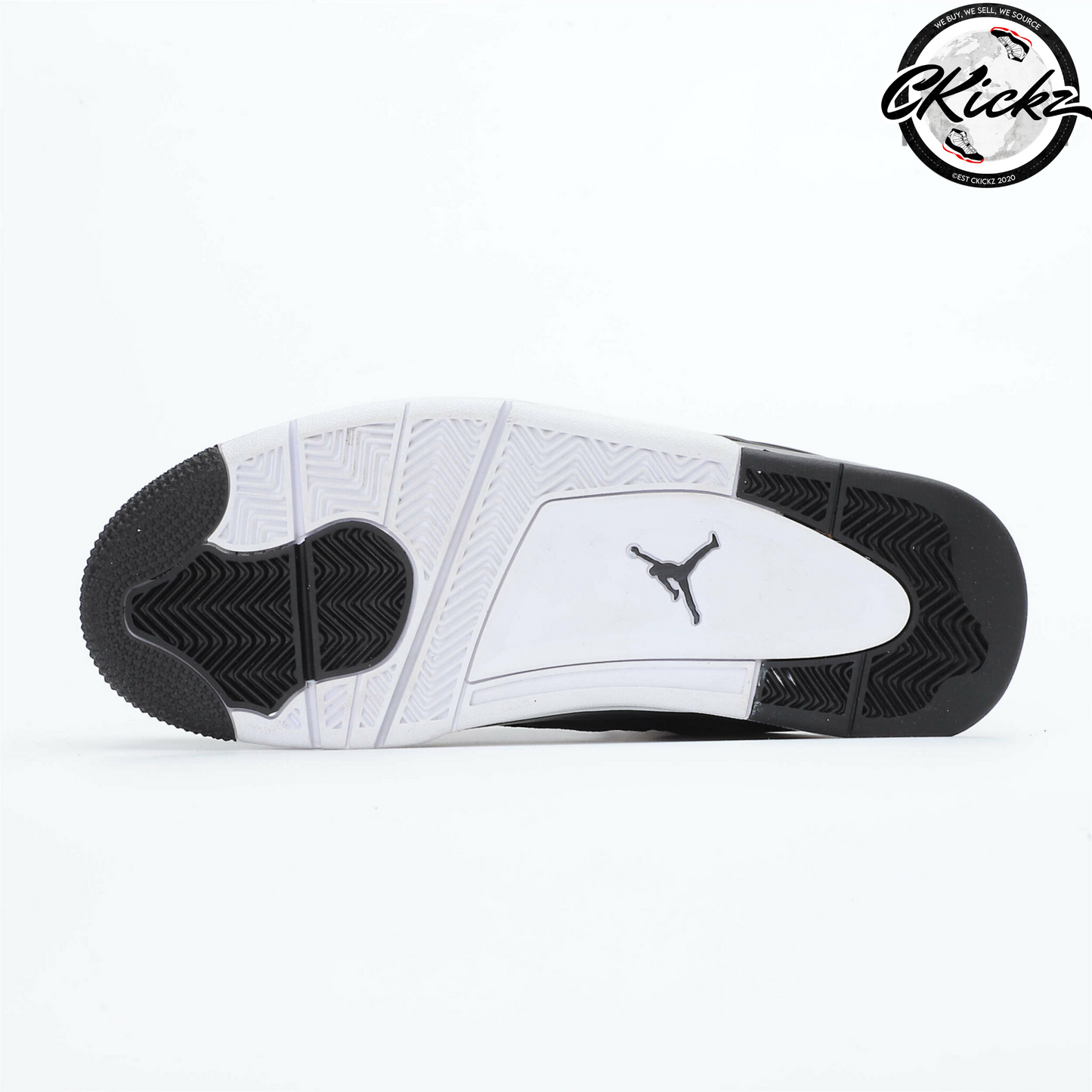 Retro Royalty Trainers