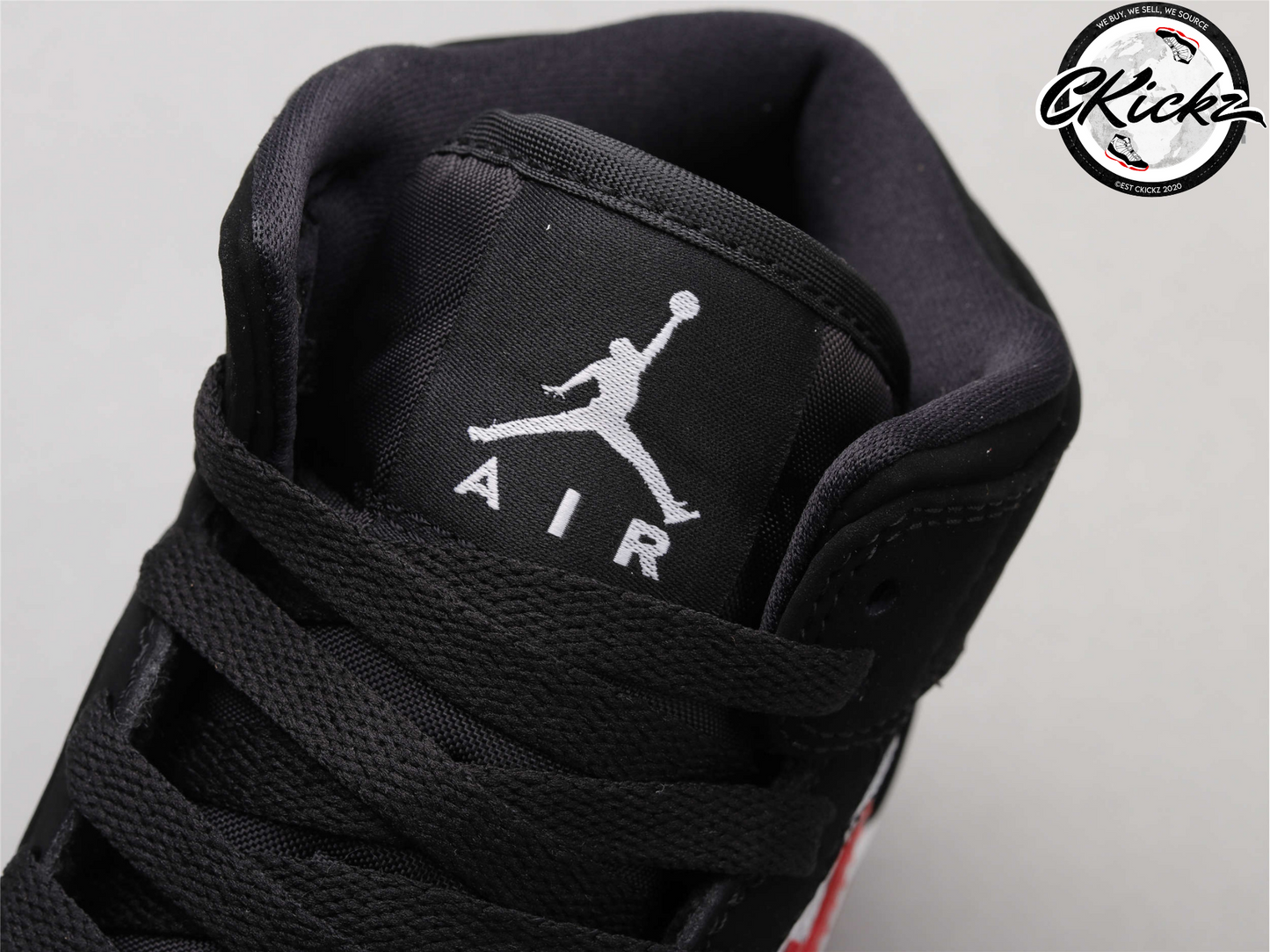 Retro Mid Newspaper Air Times Trainers