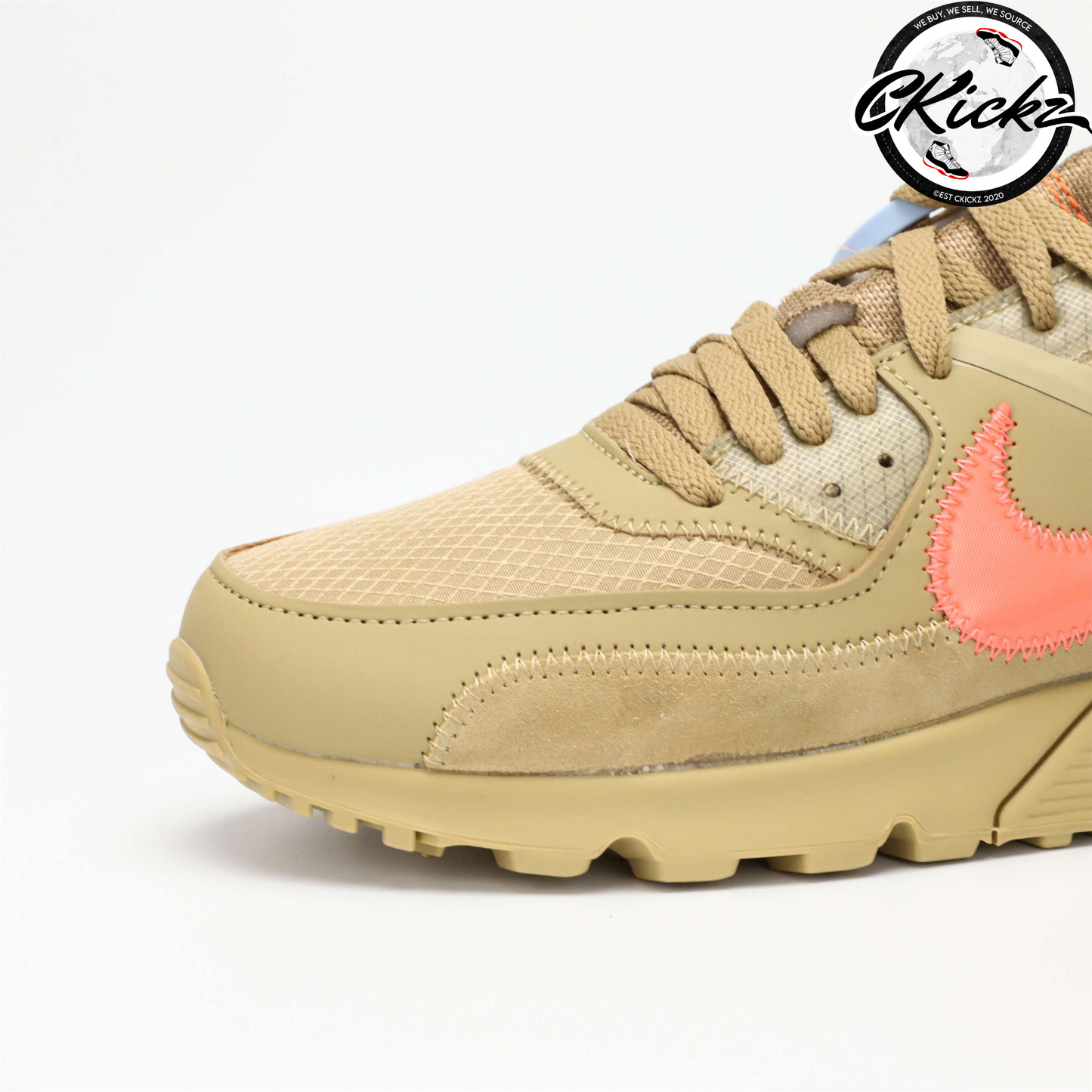 AM 90 Off White Desert Ore