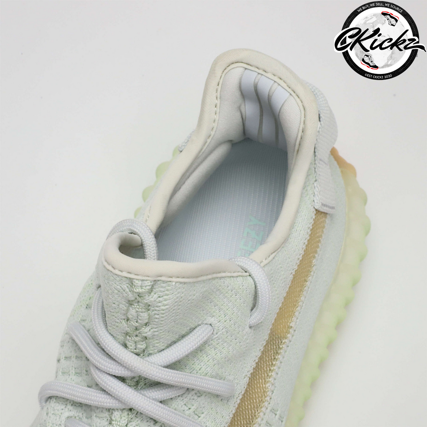 Yzy Boost 350 V2 Hyperspace
