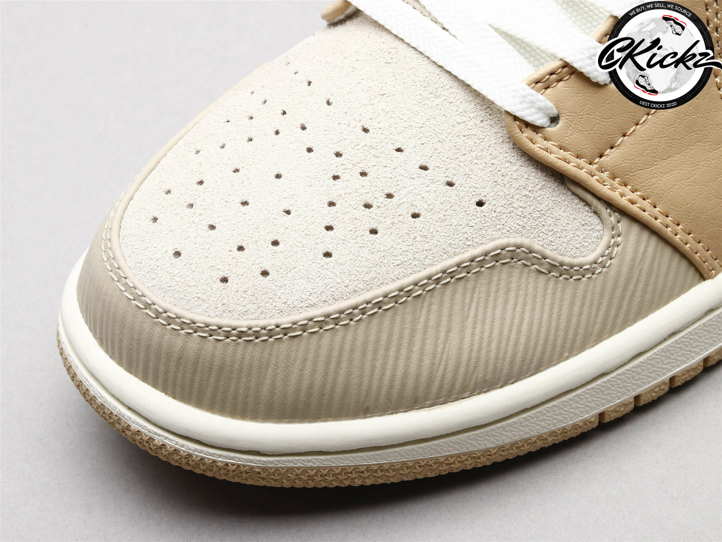 Retro Mid Milan Trainers