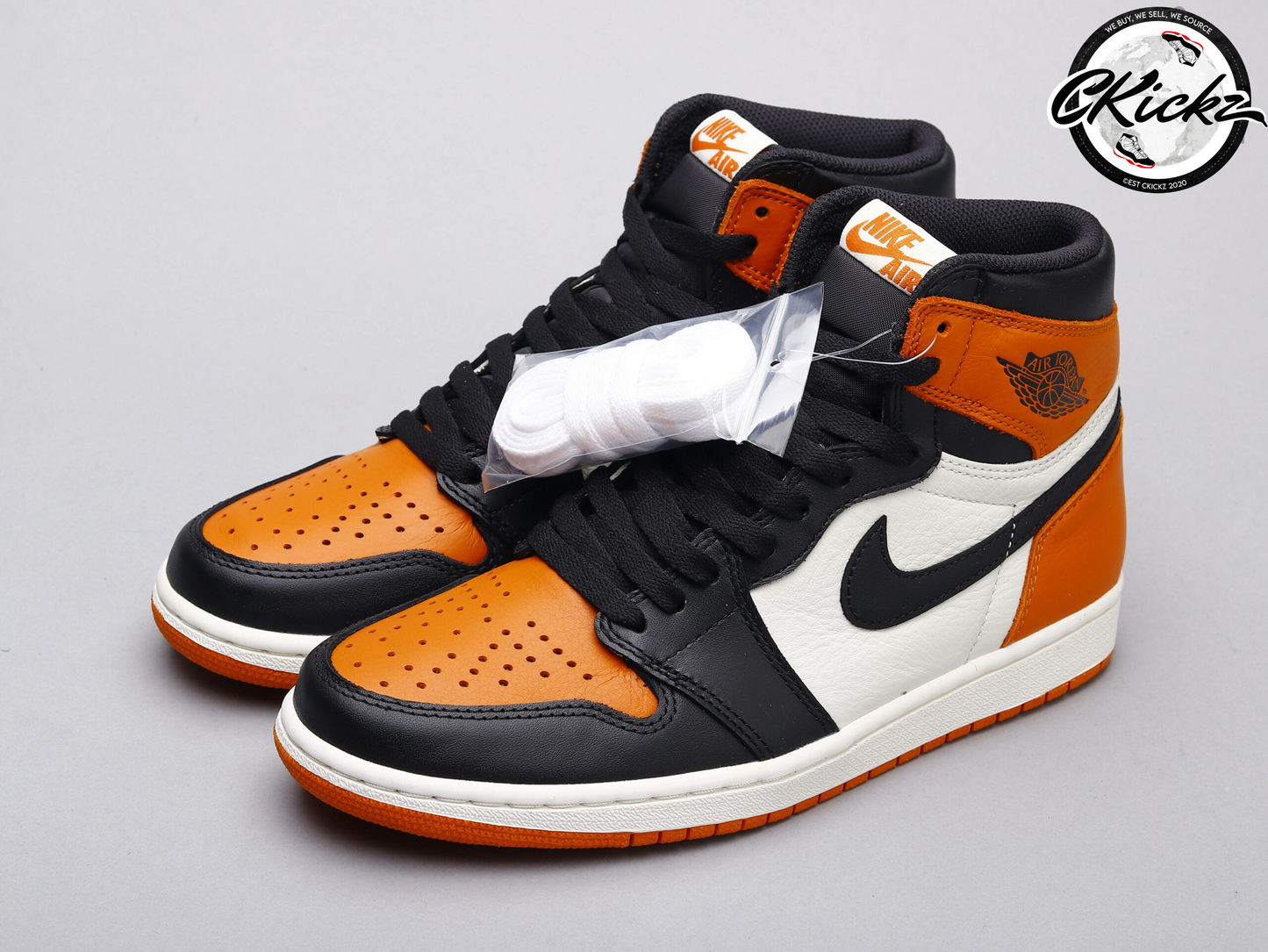 Retro Shattered Backboard Trainers