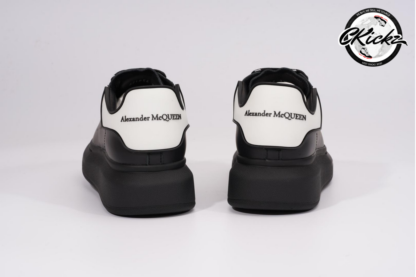Oversized Black White Shoe