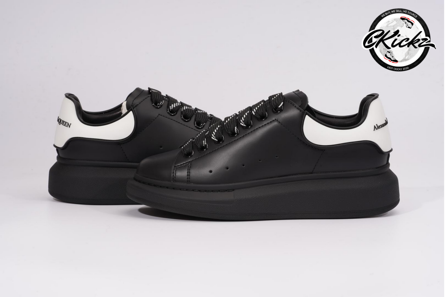 Oversized Black White Shoe