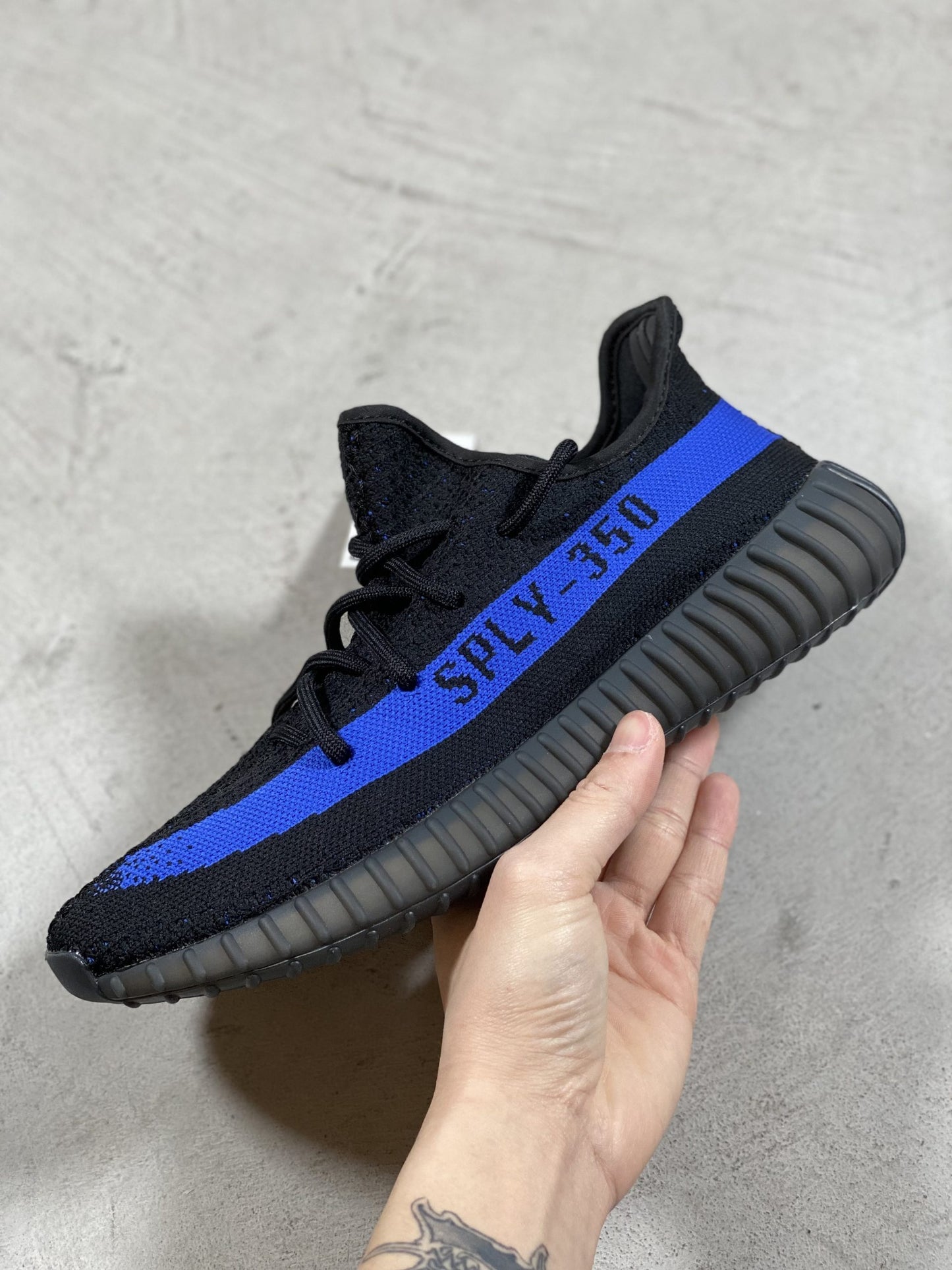 Yzy 350 Dazzling Blue