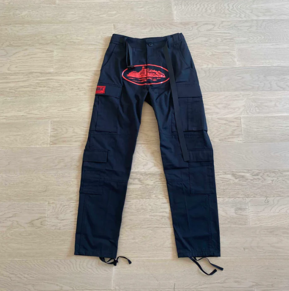 Crtz black with red logo cargos