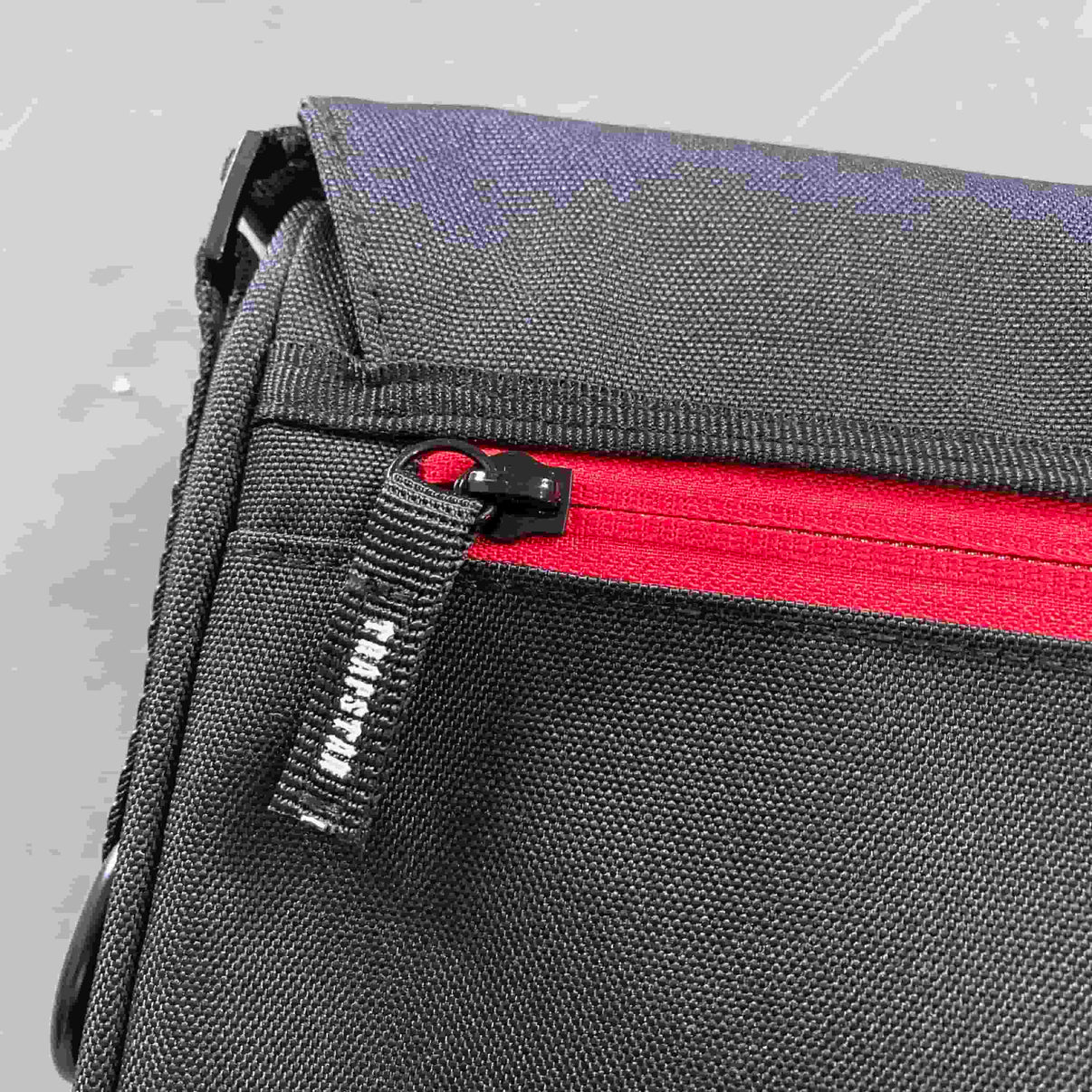 TS 2.0 bag-black/red Trapstar bag