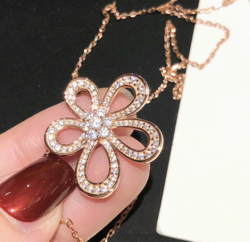 Clover Charm Necklace 9