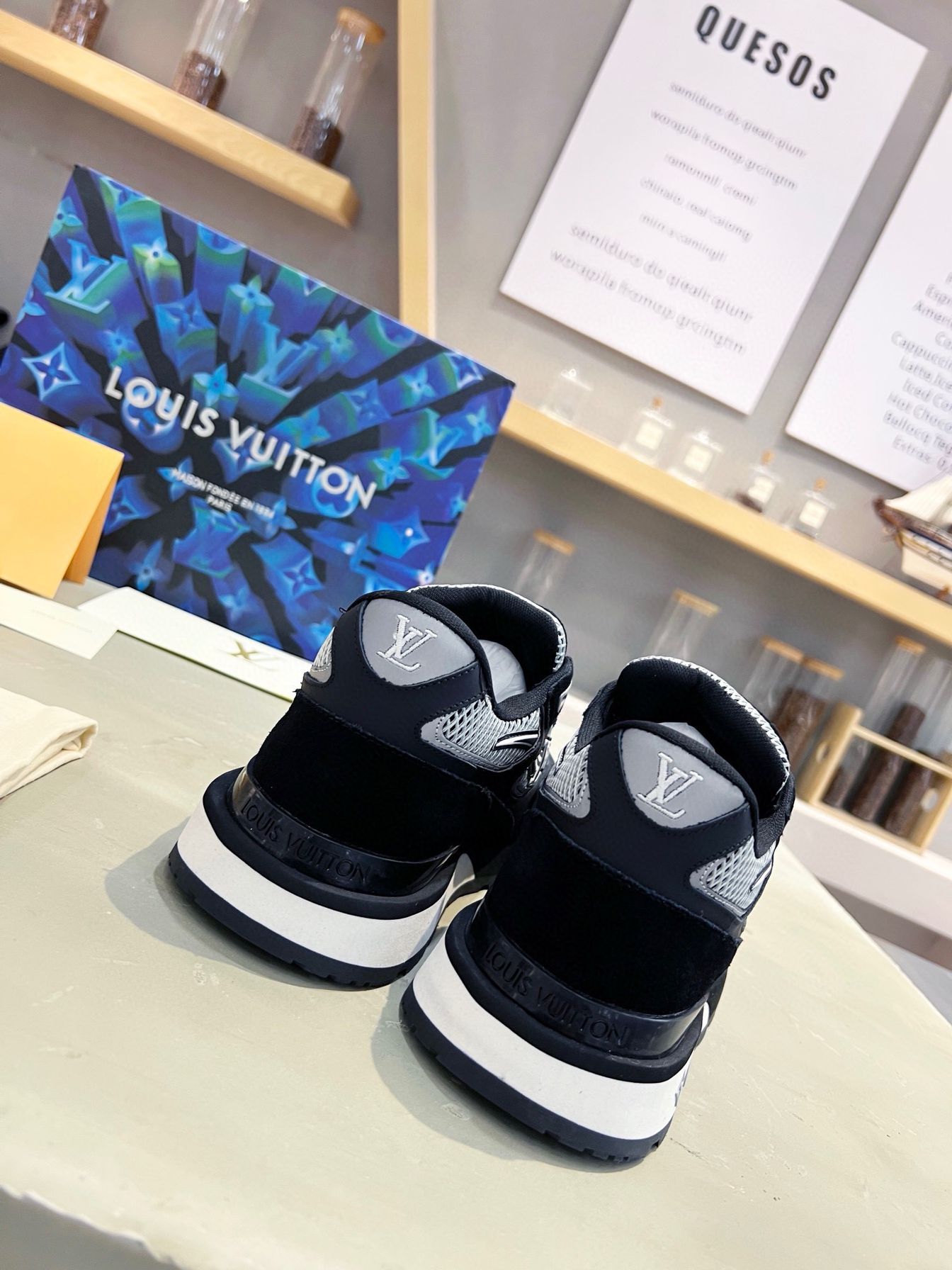 LV Run Away Trainers Black