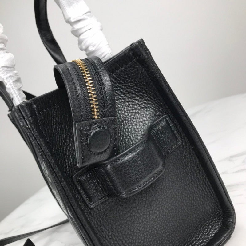 Marc Jacobs The Leather Medium Tote Bag