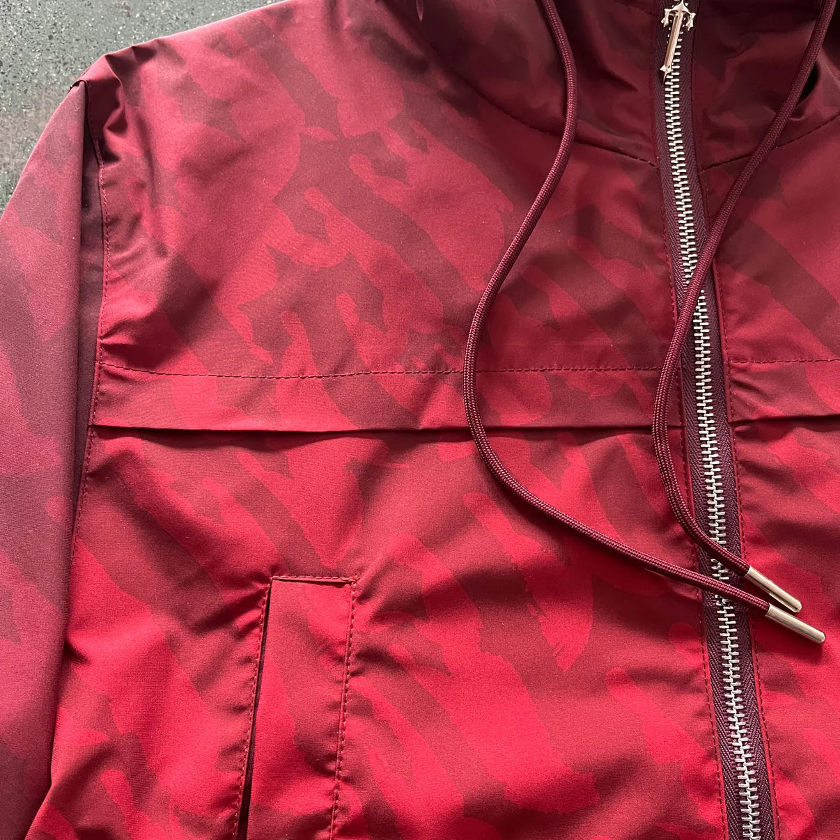 TS Women Irongate T Windbreaker - RED