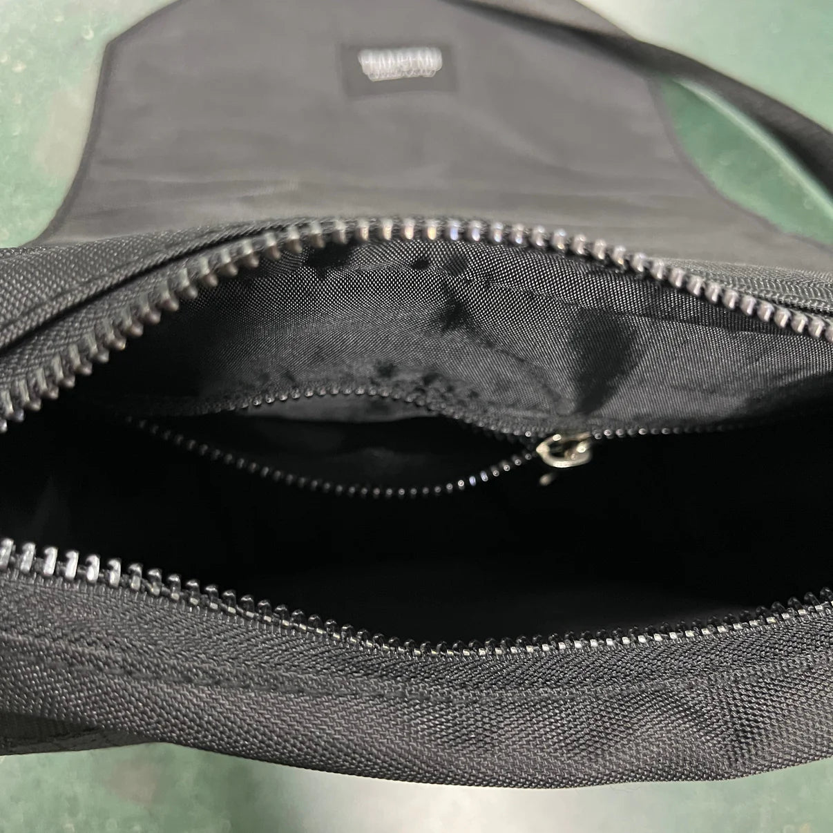 TS Cobra Bag Black Reflective