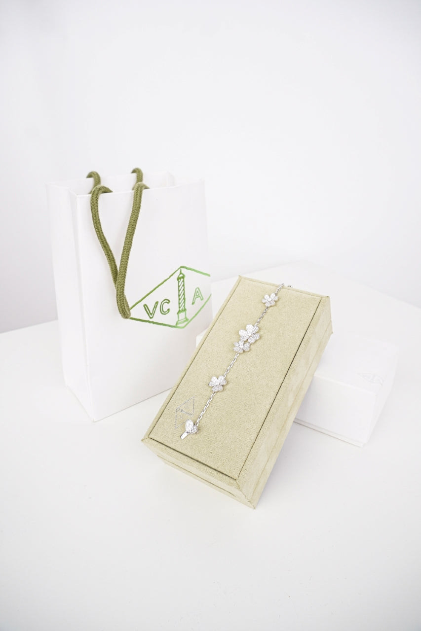 VC Bracelet 19