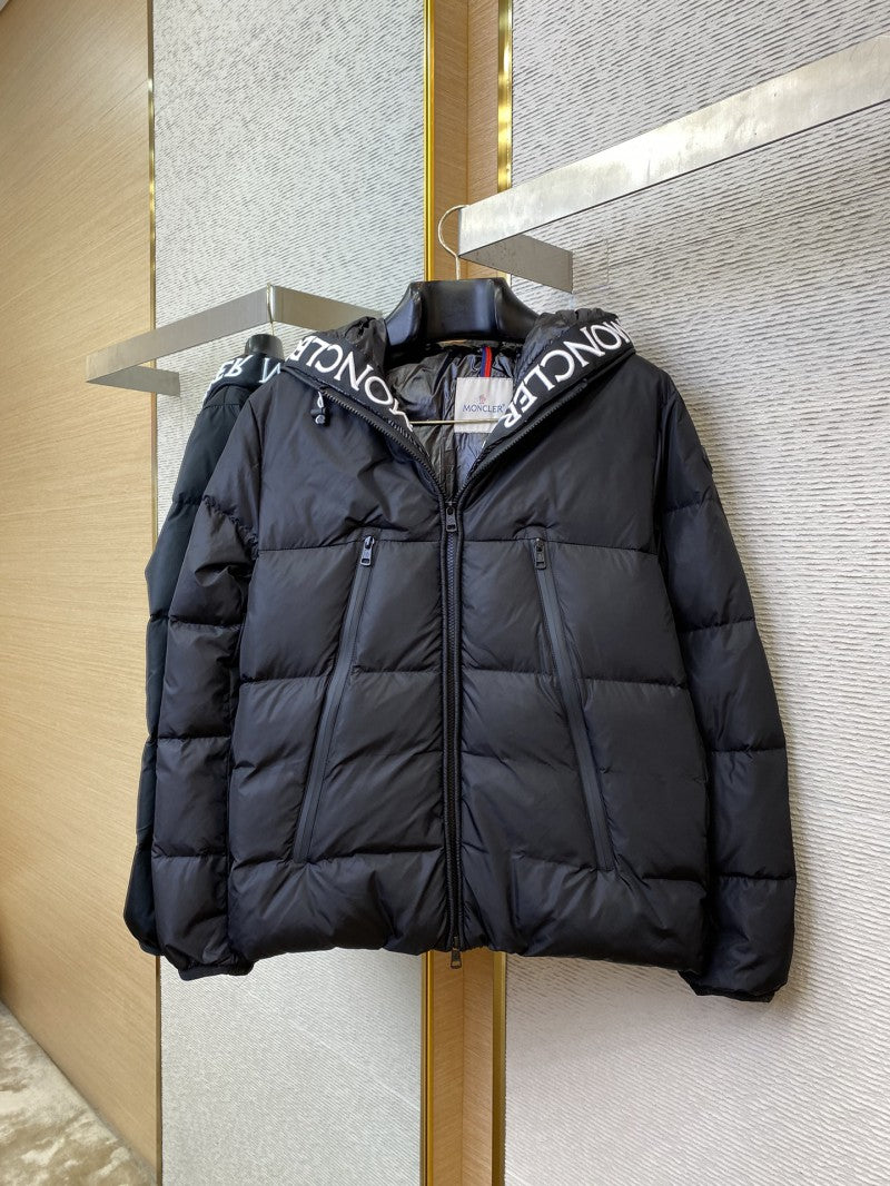 Monc Montcla Short Down Jacket