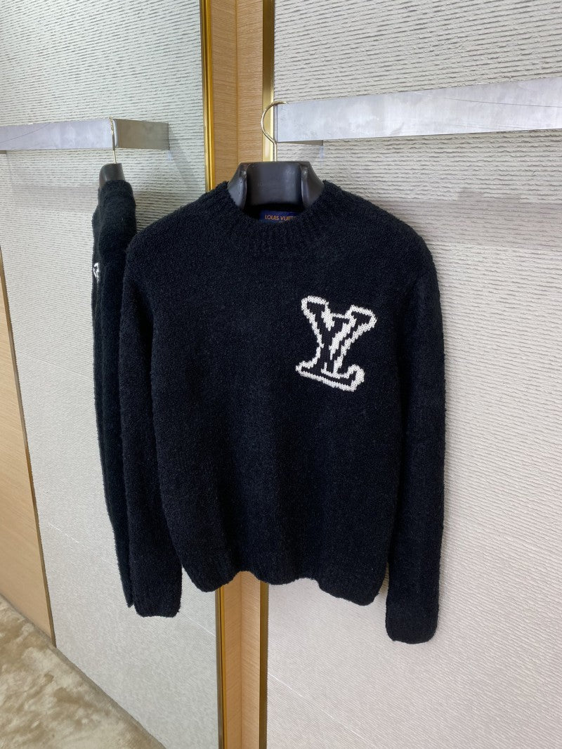 1V Intarsia Knit Sweater Black