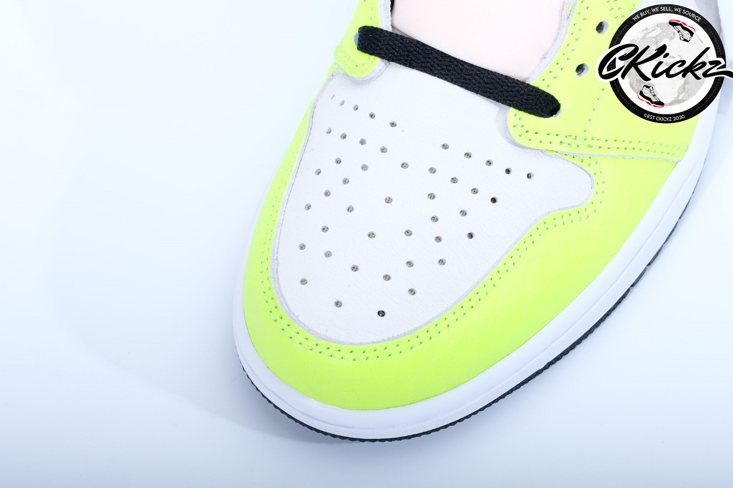 Retro High OG Volt Trainers